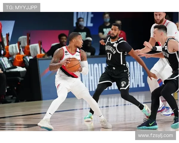 篮网与国王第三节激烈对抗，双方拼抢加剧悬念重重